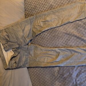 Men's Levi's 508 jeans. Size 32x34 and are gray in color.